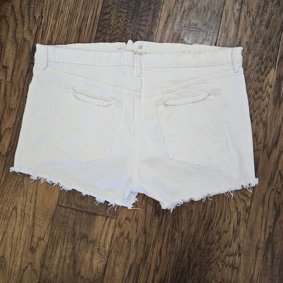 Abercrombie & Fitch Women’s The Mom Shorts Size 35/20 High Rise White Denim - Picture 5 of 7